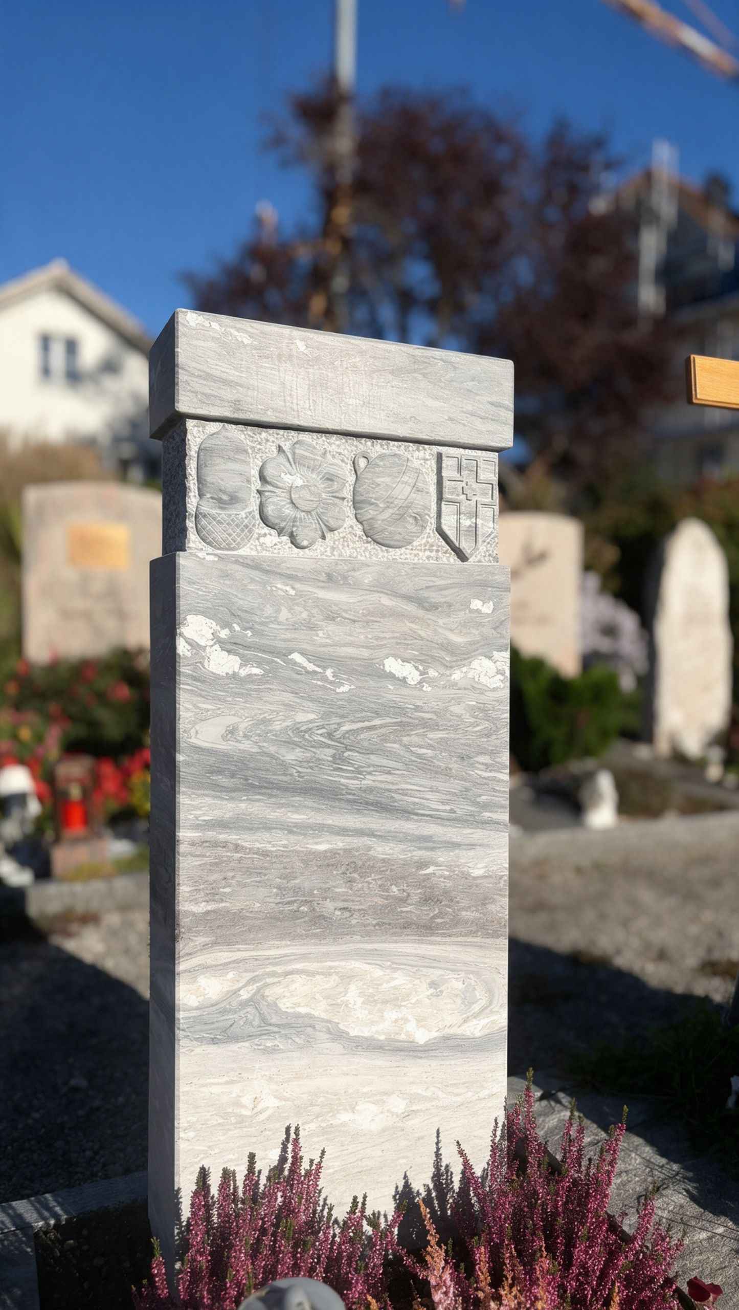 Grabstein aus Palissandro Marmor